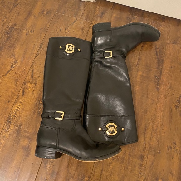 Michael Kors black leather boots - Picture 2 of 2